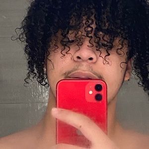 Meet your Posher, Romaine